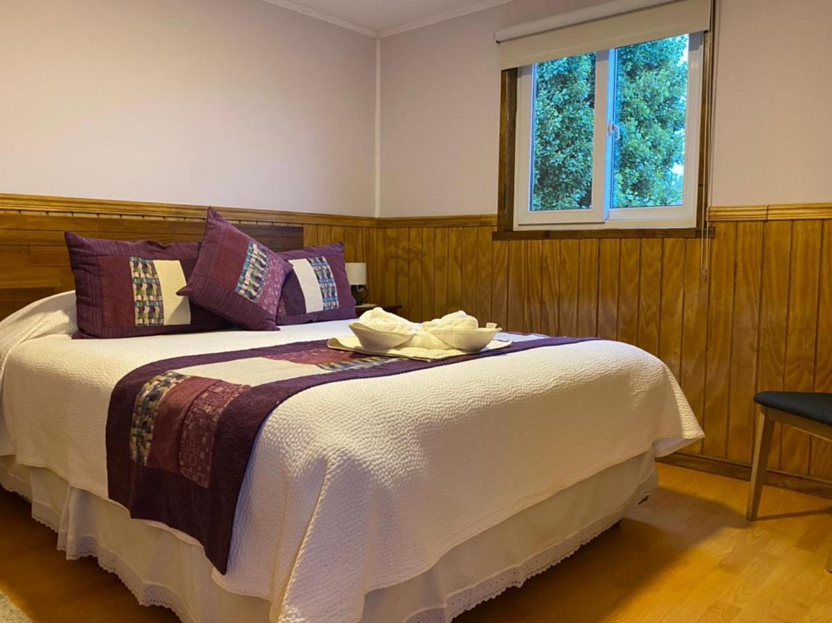 Hostal America En Puerto Natales Eksteriør bilde
