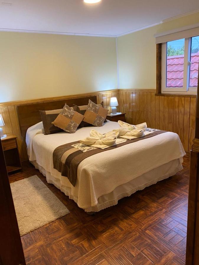 Hostal America En Puerto Natales Eksteriør bilde