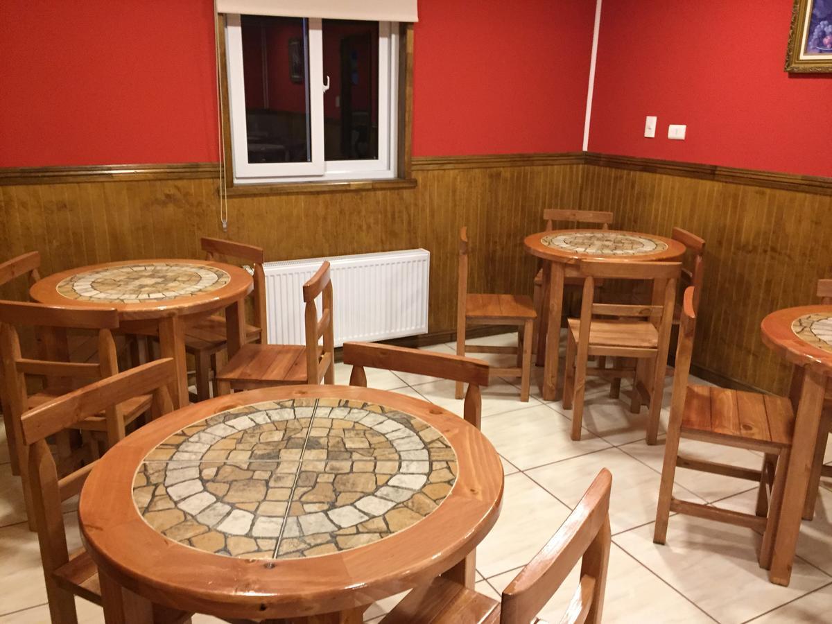 Hostal America En Puerto Natales Eksteriør bilde