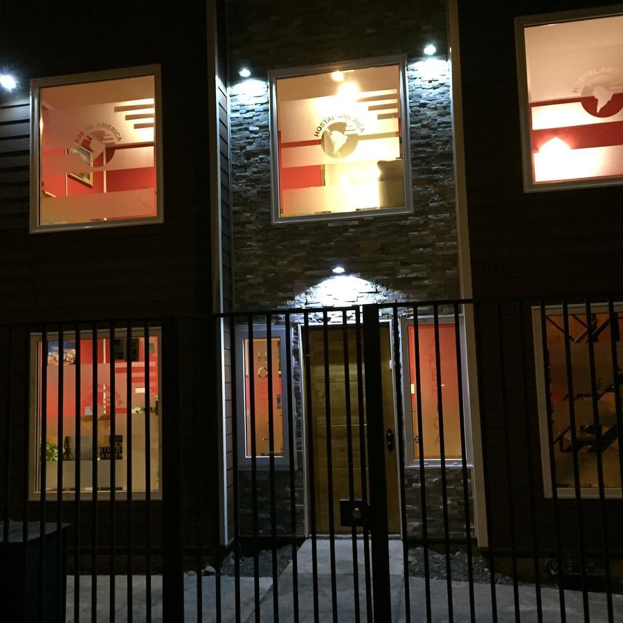 Hostal America En Puerto Natales Eksteriør bilde